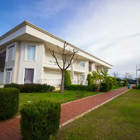 Golf Village Aparment B Lejlighed *